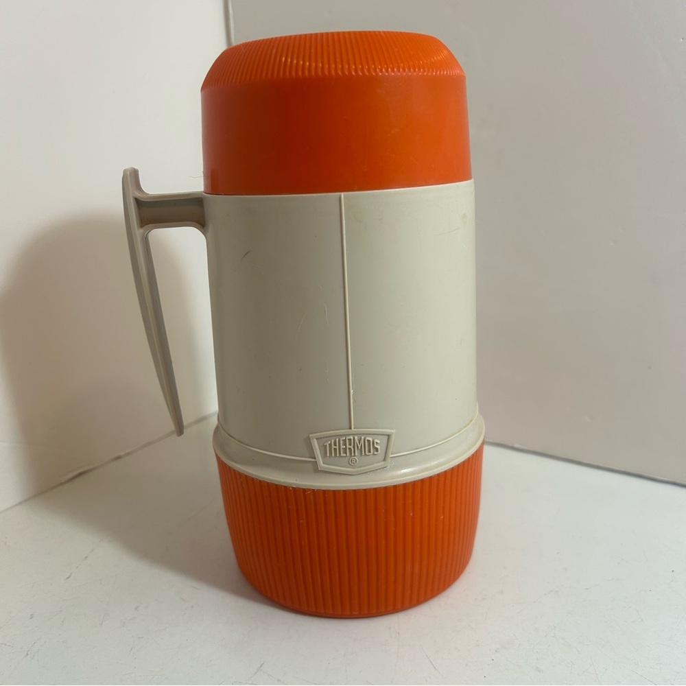 Vintage thermos #6202 leakproof wide‎ mouth 1 pint capacity